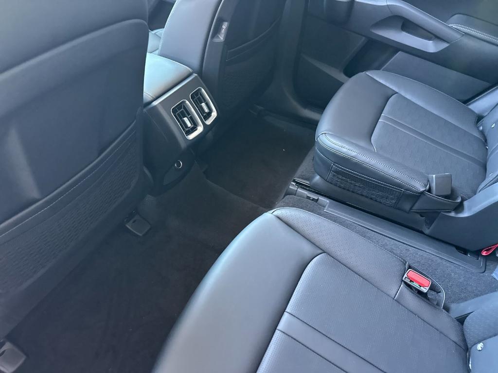new 2025 Kia Sorento car, priced at $44,455