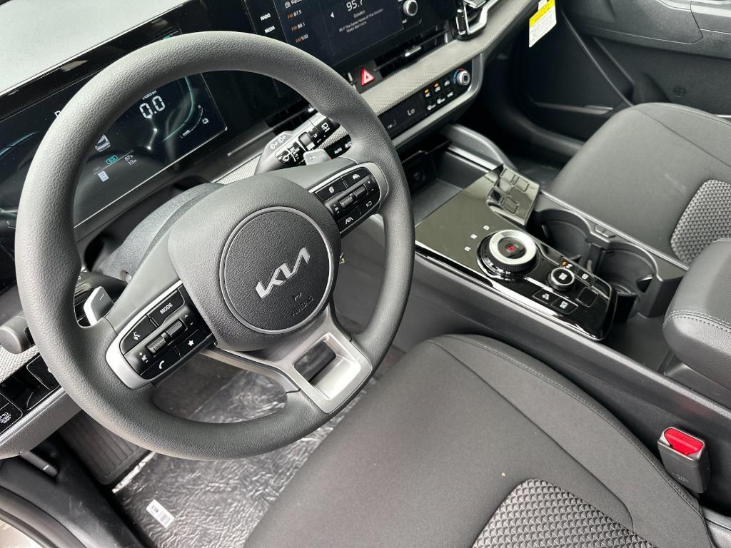 new 2025 Kia Sportage Hybrid car, priced at $30,420