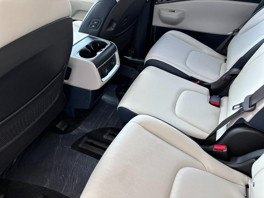 new 2025 Kia Carnival Hybrid car, priced at $51,095