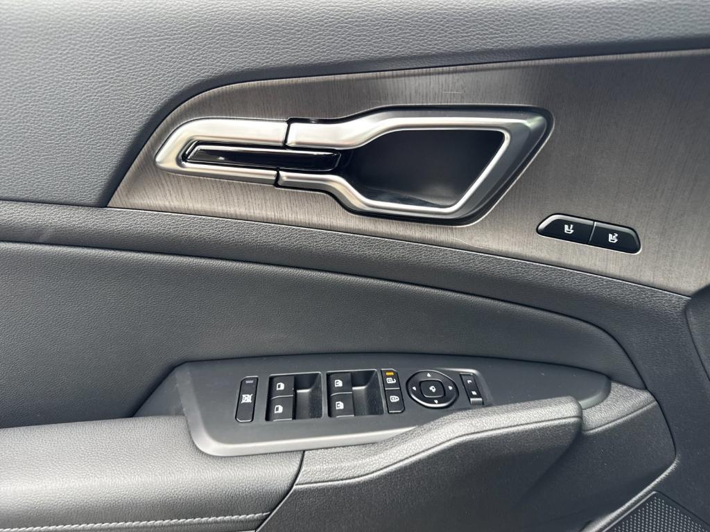 new 2026 Kia Sportage Plug-In Hybrid car, priced at $49,355
