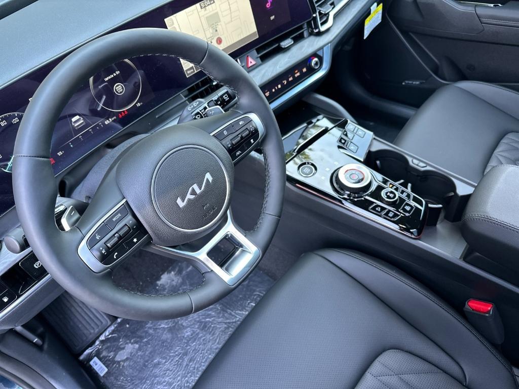 new 2025 Kia Sportage Plug-In Hybrid car, priced at $46,035