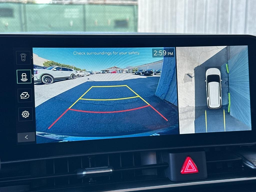 new 2025 Kia Carnival car, priced at $53,095