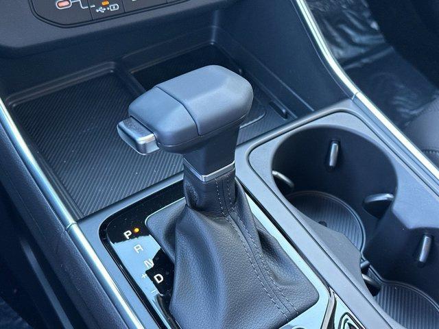 new 2025 Kia Carnival car, priced at $55,750