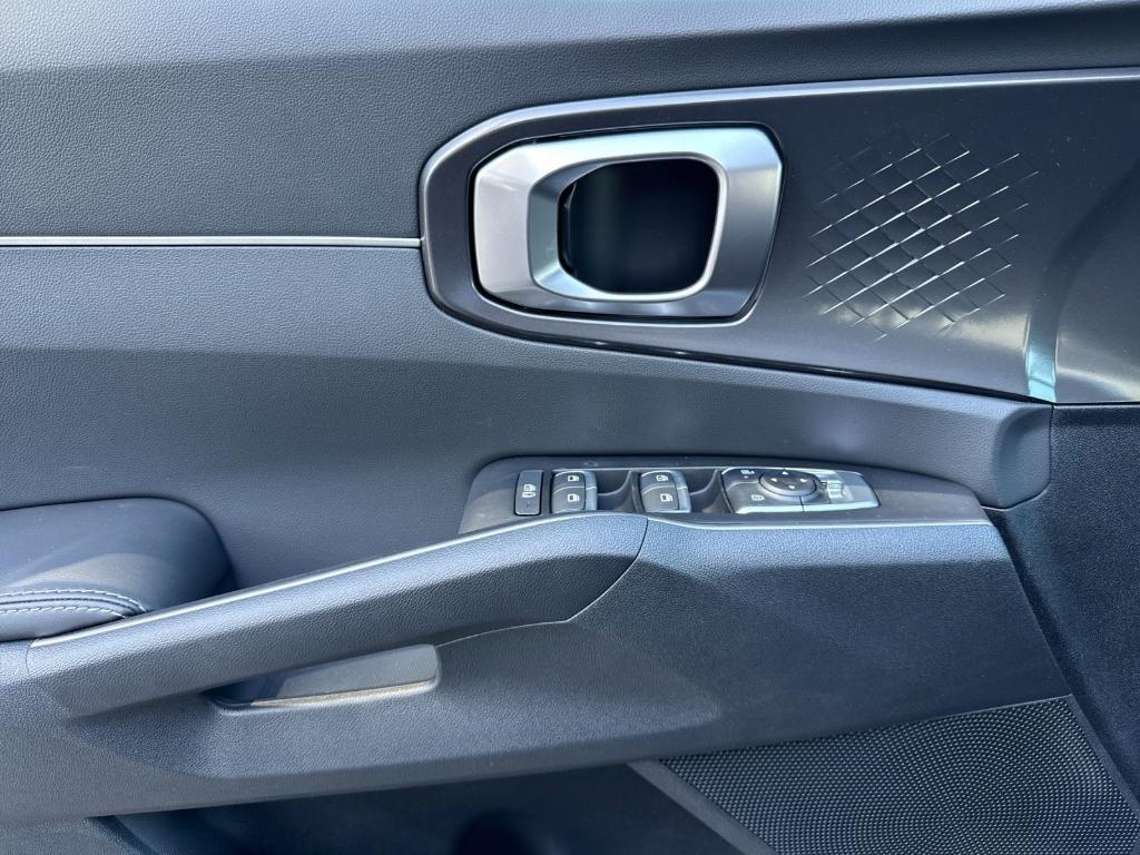 new 2026 Kia Sorento car, priced at $33,870