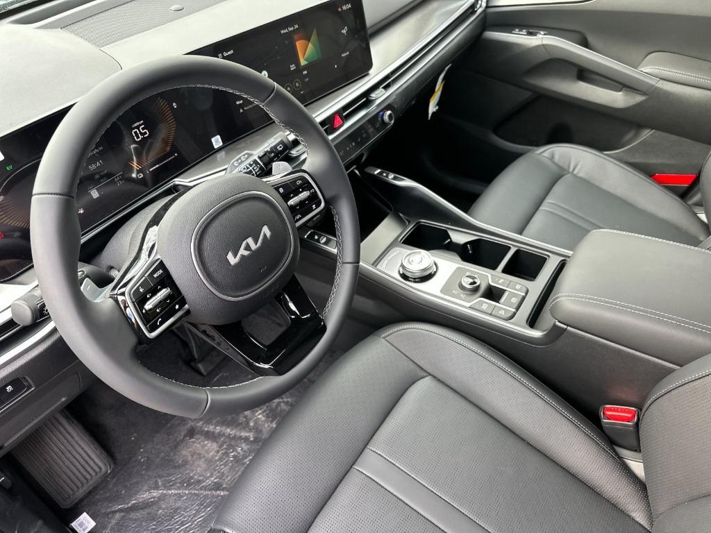 new 2025 Kia Sorento Hybrid car, priced at $42,130