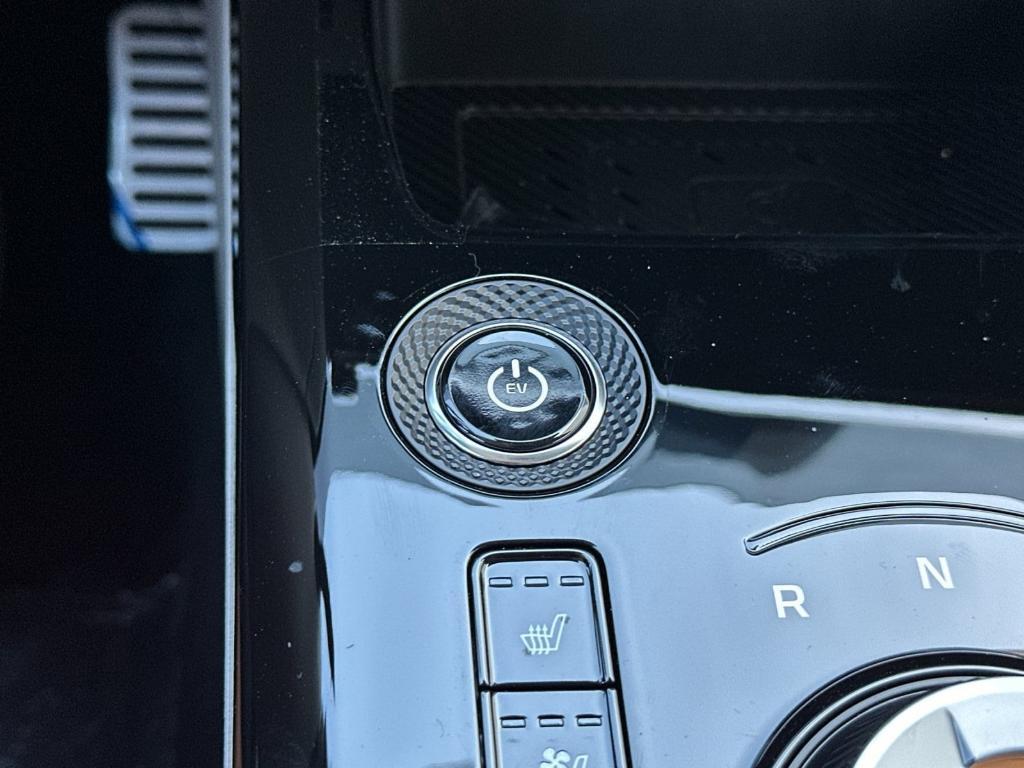 new 2025 Kia Niro EV car, priced at $48,060