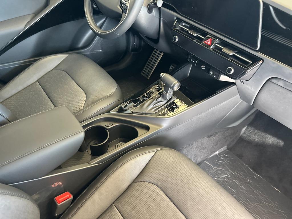 new 2025 Kia Niro car, priced at $35,482