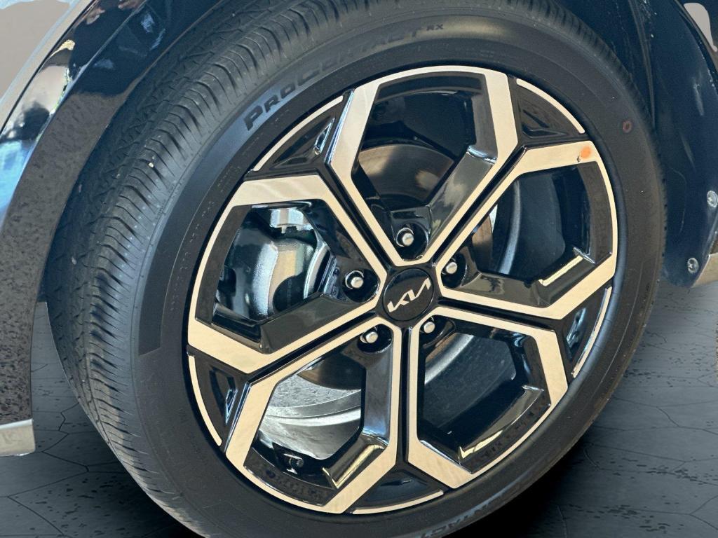 new 2025 Kia Niro car, priced at $35,482