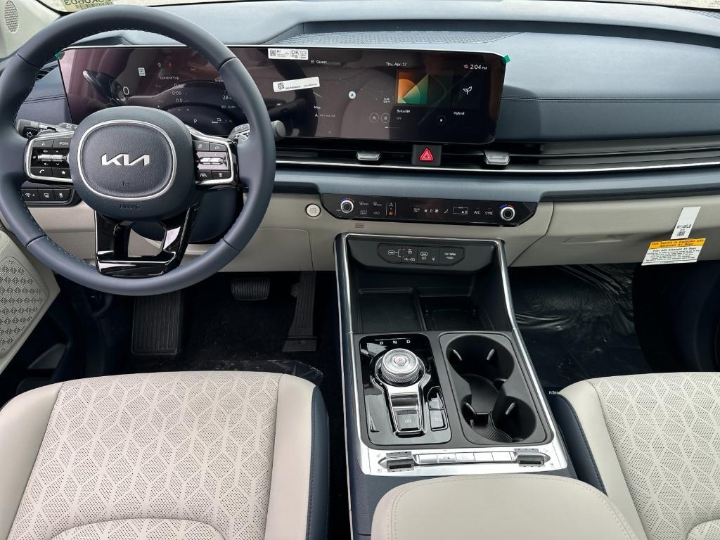 new 2025 Kia Carnival Hybrid car, priced at $50,095