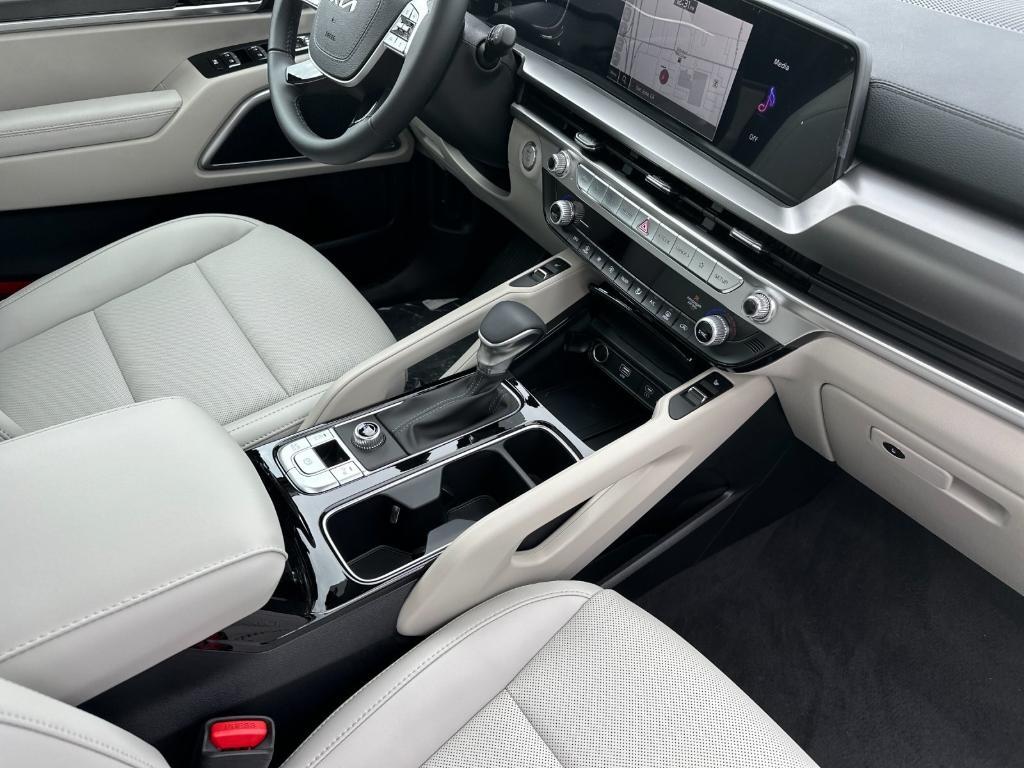 new 2025 Kia Telluride car, priced at $41,600