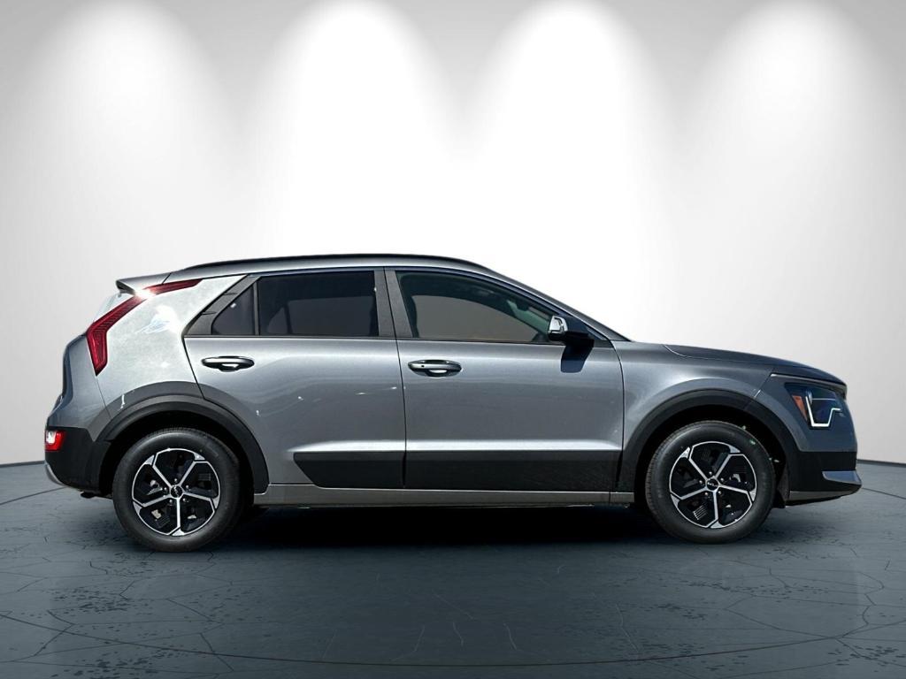 new 2025 Kia Niro car, priced at $31,360