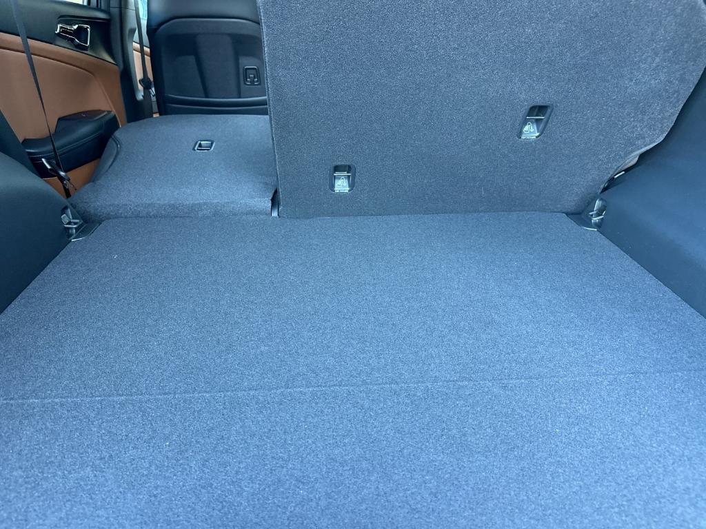 new 2026 Kia Sportage Hybrid car, priced at $37,875