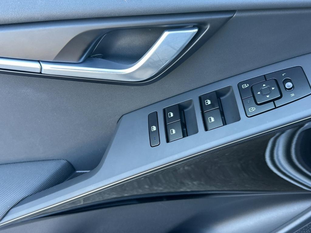 used 2023 Kia Niro EV car, priced at $22,998