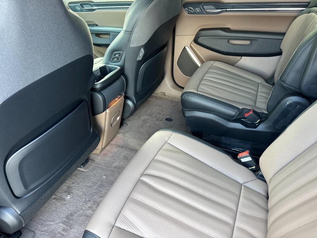 new 2026 Kia EV9 car, priced at $75,290