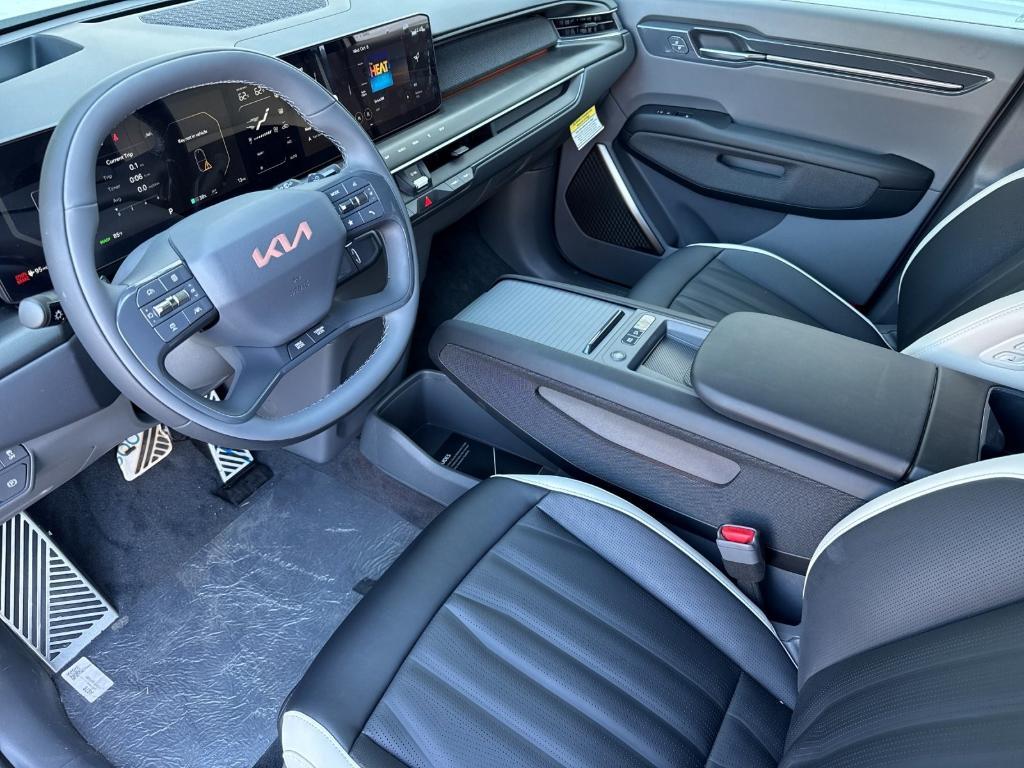 new 2026 Kia EV9 car, priced at $76,710