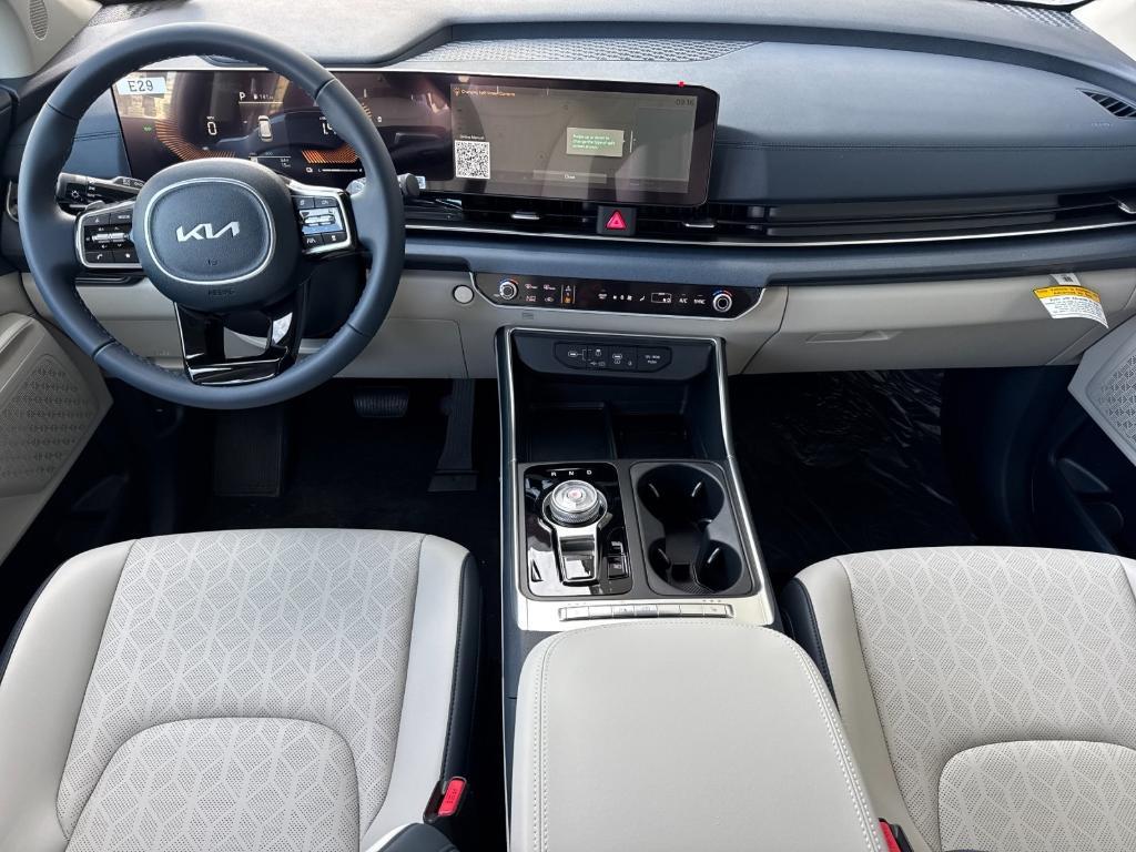new 2026 Kia Carnival Hybrid car, priced at $45,385