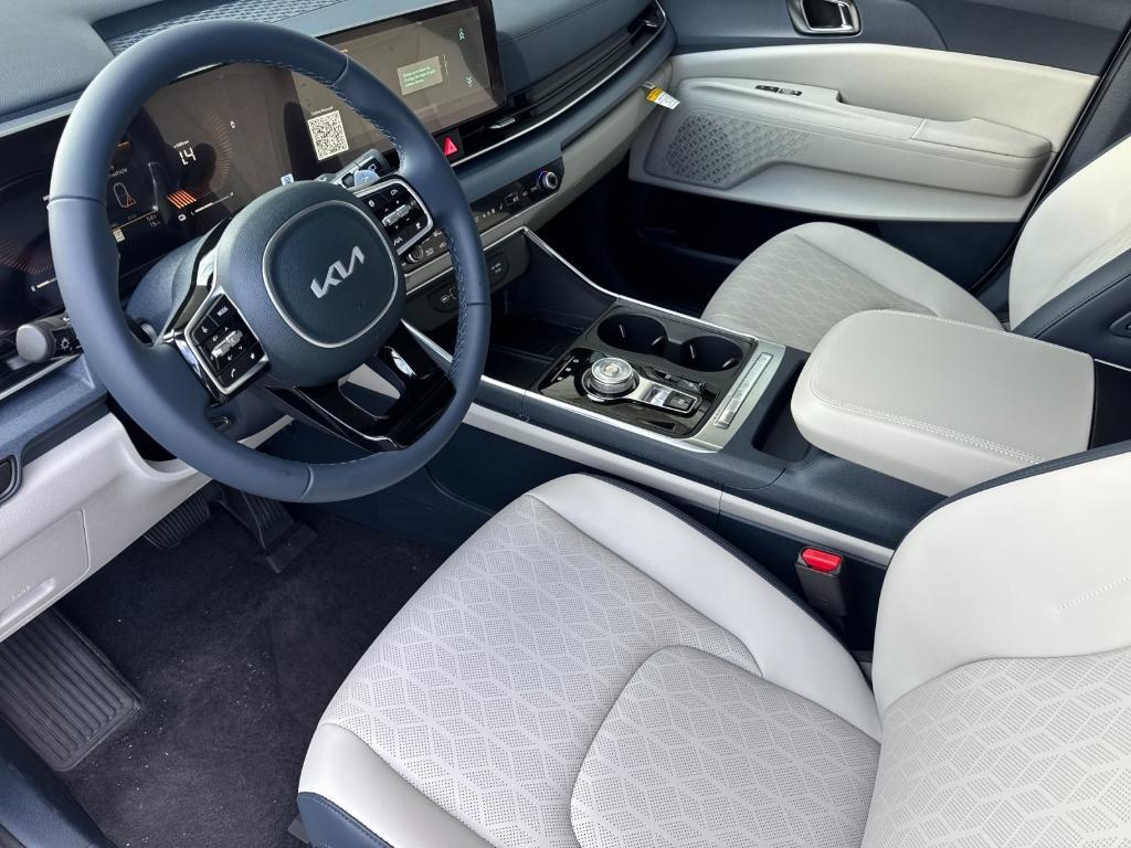 new 2026 Kia Carnival Hybrid car, priced at $45,385