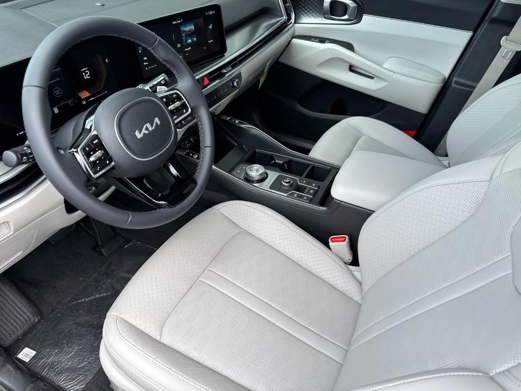 new 2025 Kia Sorento Hybrid car, priced at $40,370