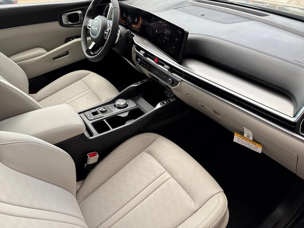 new 2025 Kia Sorento Hybrid car, priced at $40,370