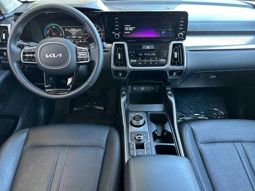used 2023 Kia Sorento Hybrid car, priced at $32,997