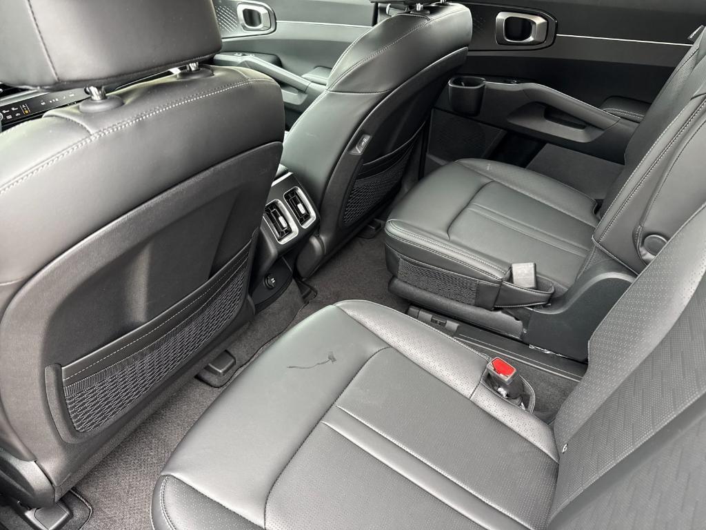 new 2025 Kia Sorento car, priced at $42,530