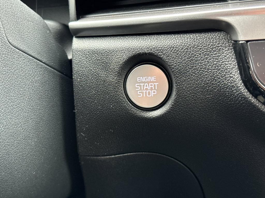 new 2025 Kia Sorento car, priced at $42,530