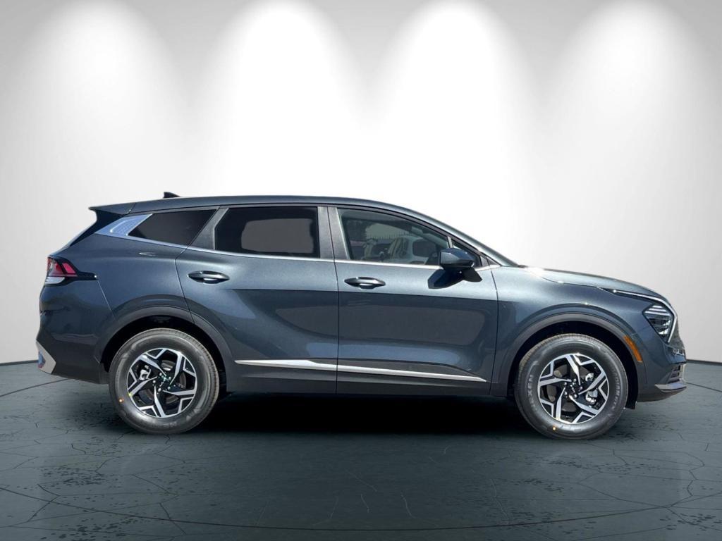 new 2025 Kia Sportage car, priced at $31,155