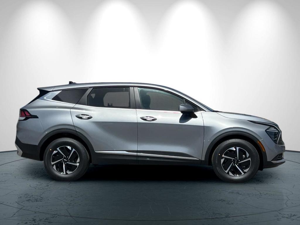 new 2025 Kia Sportage Hybrid car, priced at $30,540