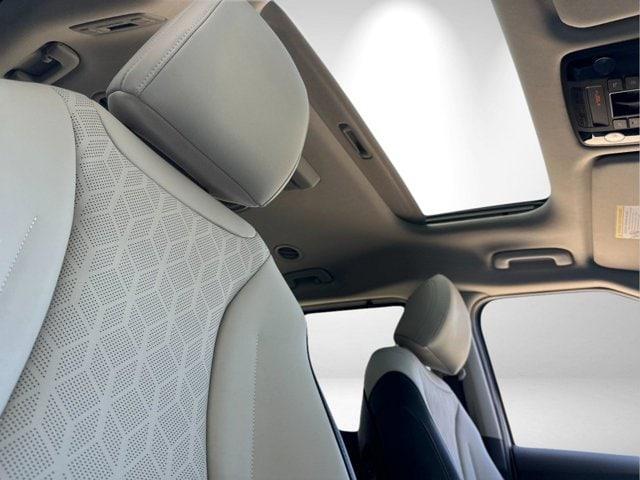 new 2025 Kia Carnival Hybrid car, priced at $48,092