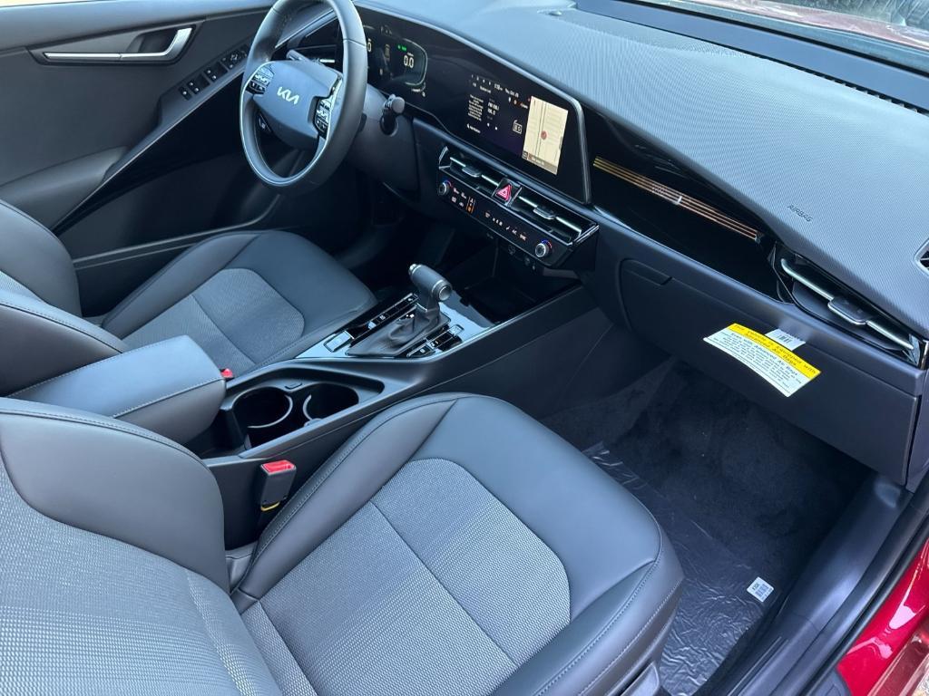 new 2025 Kia Niro car, priced at $31,970