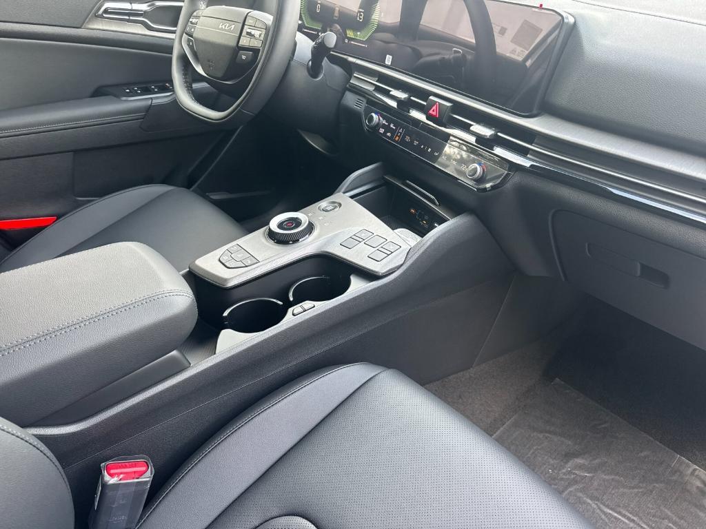 new 2026 Kia Sportage Plug-In Hybrid car, priced at $42,630