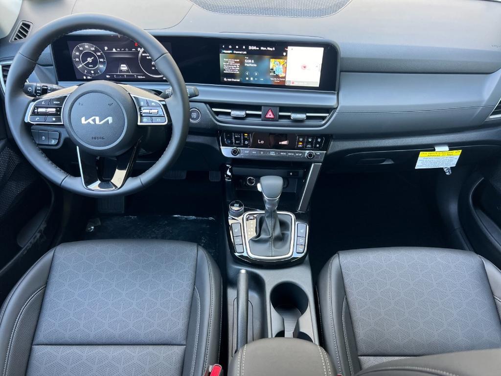 new 2025 Kia Seltos car, priced at $28,170