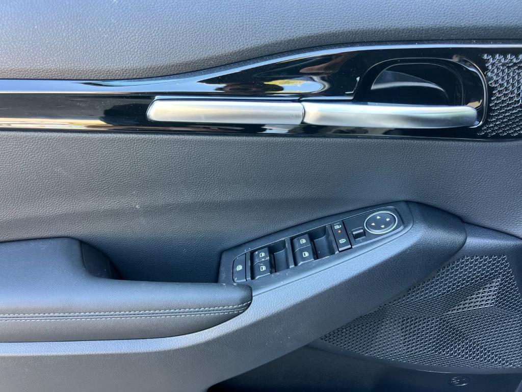 new 2025 Kia Seltos car, priced at $28,170