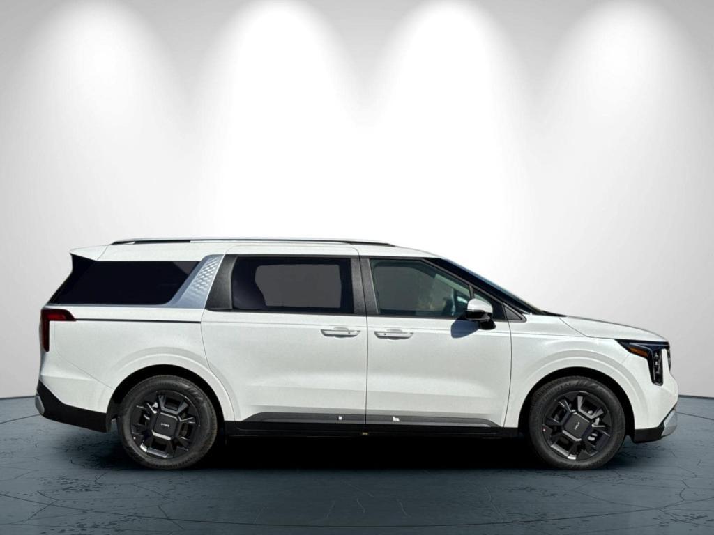 new 2026 Kia Carnival Hybrid car, priced at $45,520