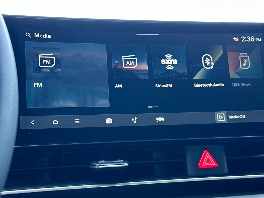 new 2025 Kia Carnival Hybrid car, priced at $57,670