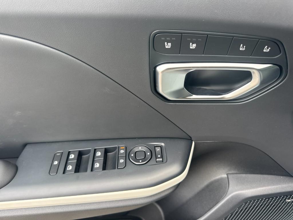 new 2025 Kia K4 car, priced at $28,385