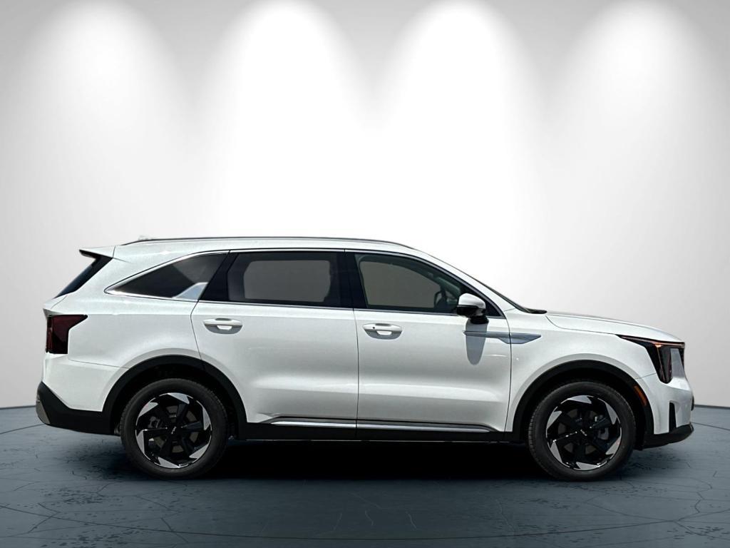 new 2025 Kia Sorento Hybrid car, priced at $42,125