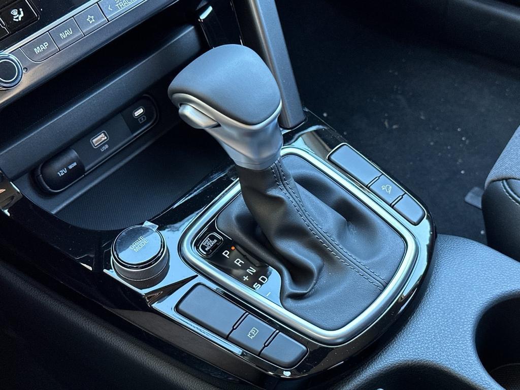new 2025 Kia Seltos car, priced at $27,170
