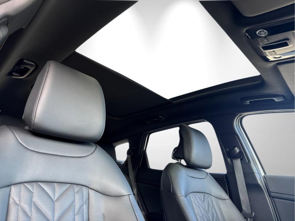 new 2025 Kia Sportage car, priced at $40,185