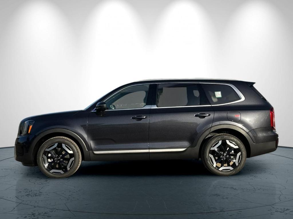 new 2025 Kia Telluride car, priced at $43,120