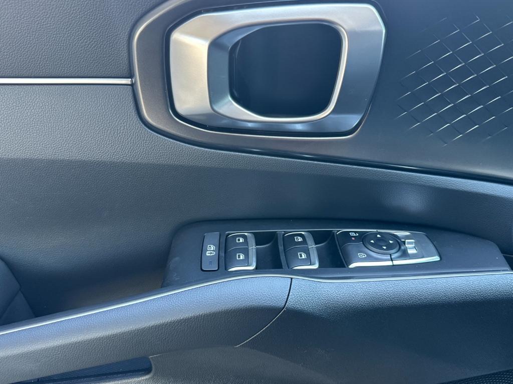 new 2025 Kia Sorento Hybrid car, priced at $42,190