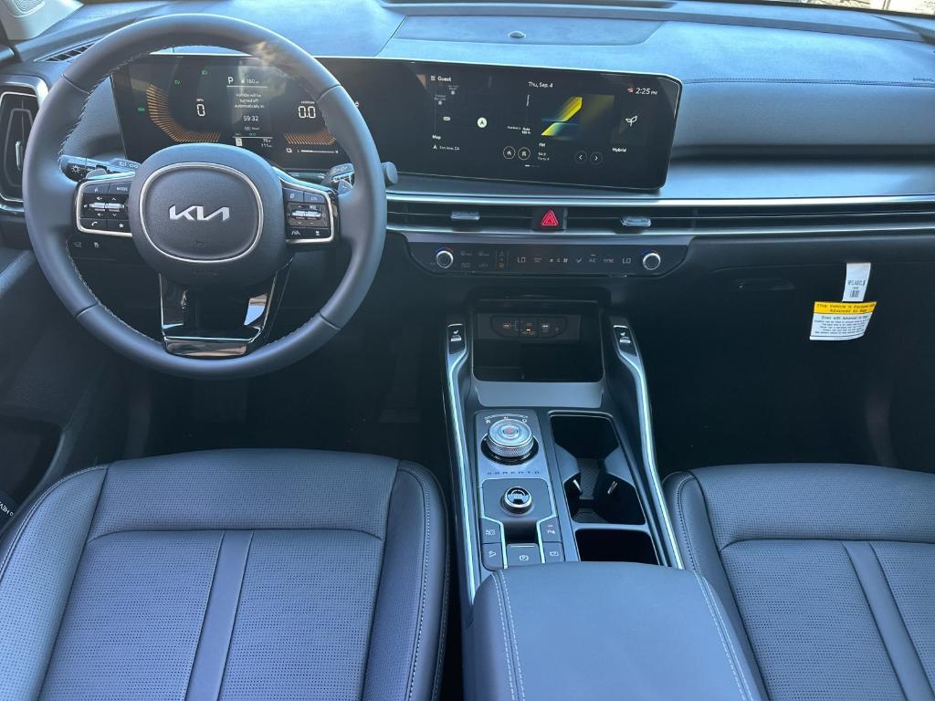 new 2025 Kia Sorento Hybrid car, priced at $42,190