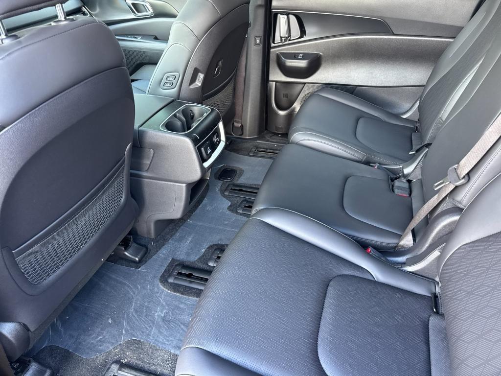 new 2026 Kia Carnival Hybrid car, priced at $50,870