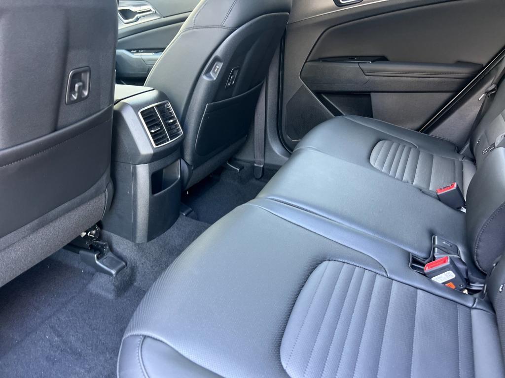new 2025 Kia Sportage car, priced at $36,955