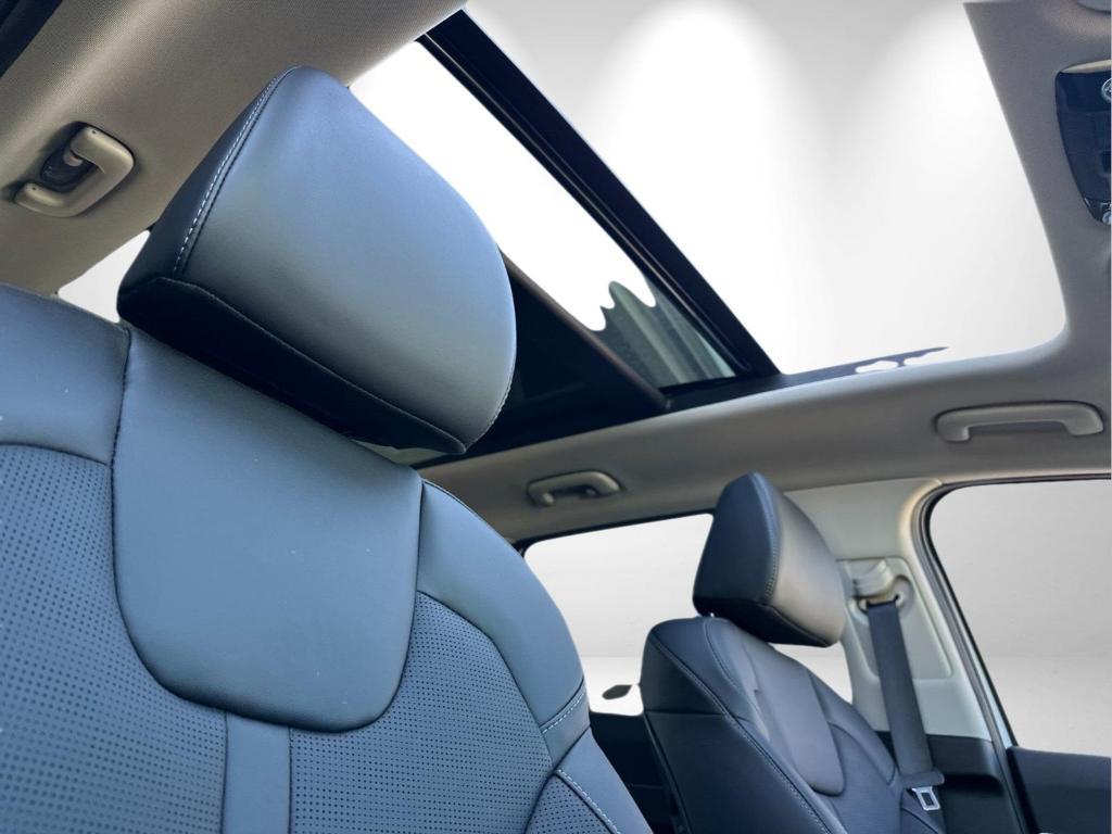 new 2025 Kia Sorento car, priced at $41,525
