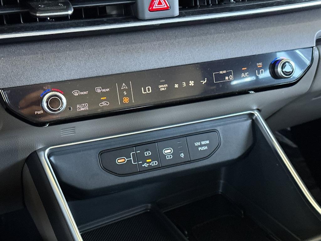 new 2025 Kia Carnival Hybrid car, priced at $44,700