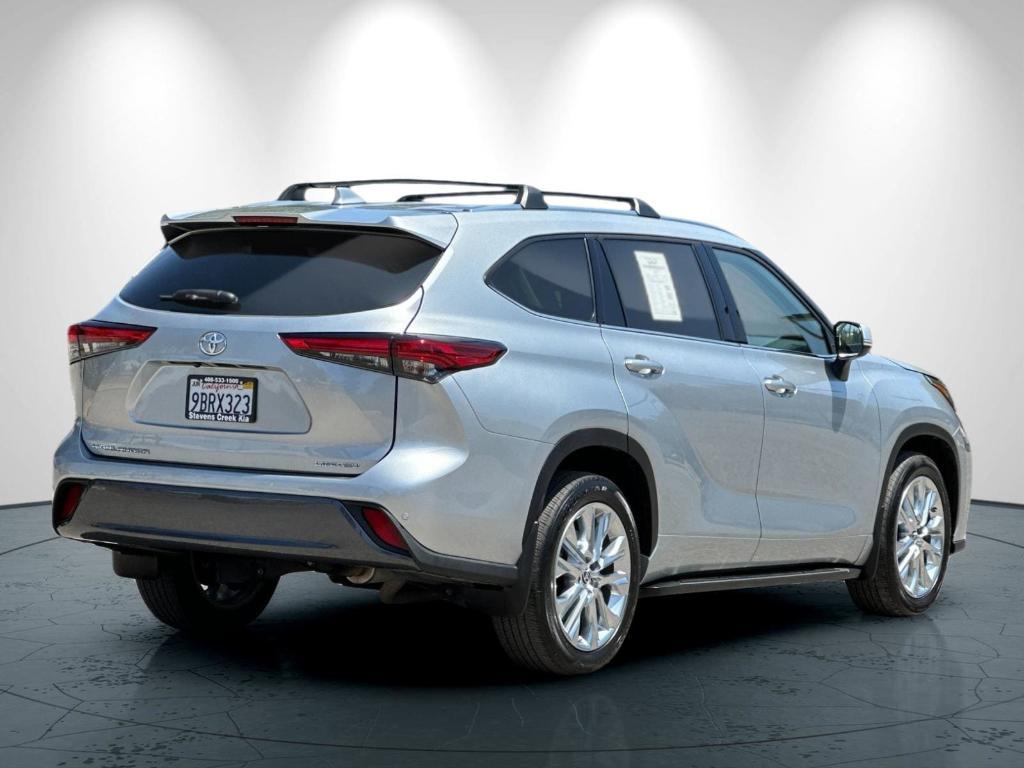 used 2022 Toyota Highlander car, priced at $40,998