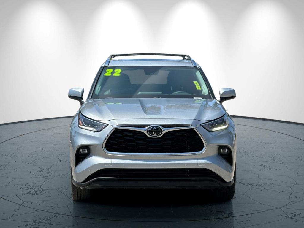 used 2022 Toyota Highlander car, priced at $40,998
