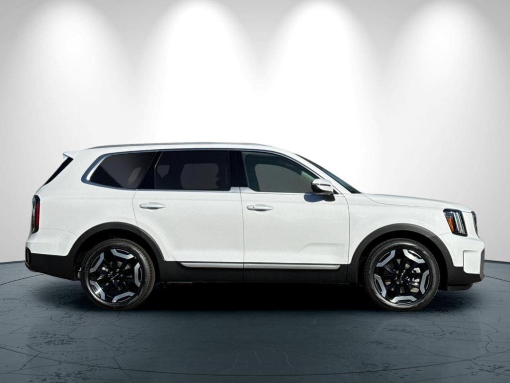 new 2025 Kia Telluride car, priced at $44,300