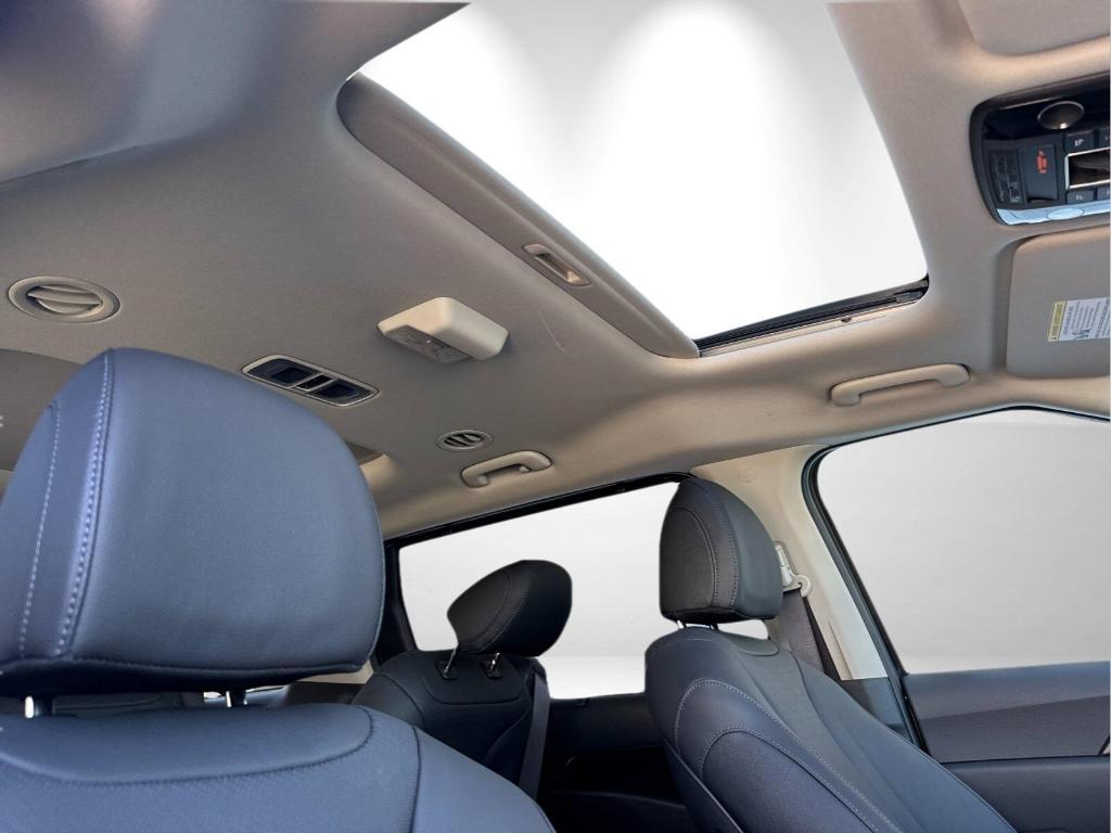 new 2025 Kia Carnival car, priced at $53,095